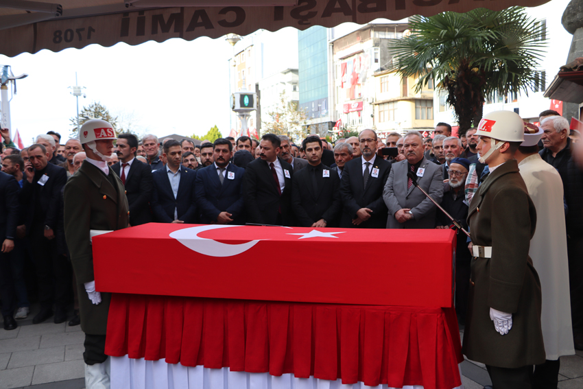 Rize şehidini uğurladı