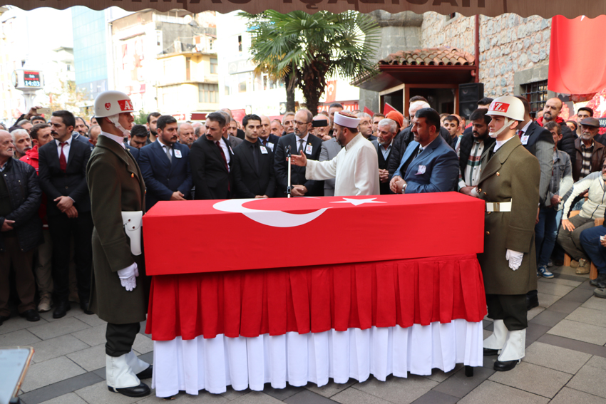 Rize şehidini uğurladı