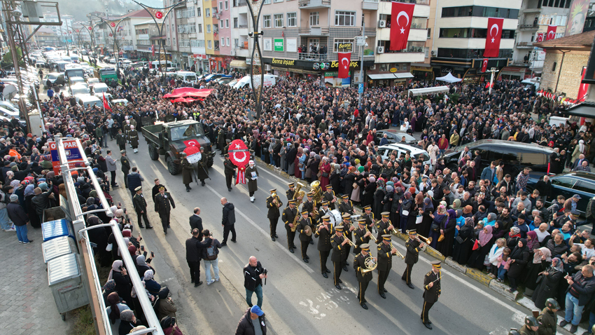Rize şehidini uğurladı