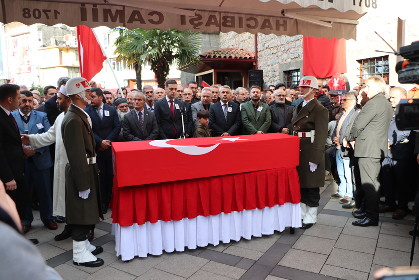 Rize şehidini uğurladı