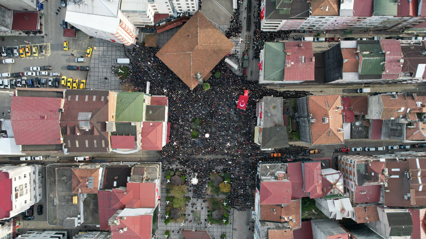 Rize şehidini uğurladı