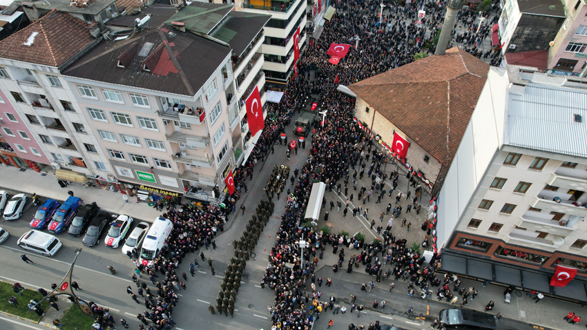 Rize şehidini uğurladı