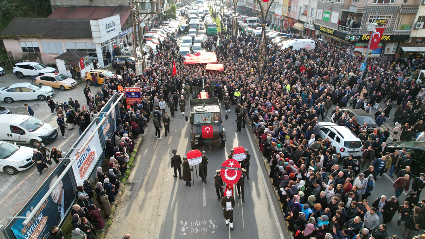 Rize şehidini uğurladı