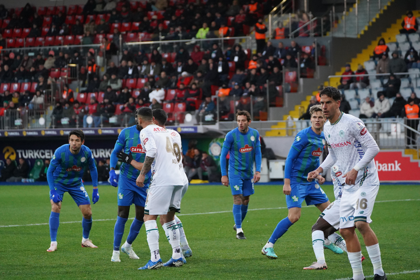 Rizespor Konyaspor maçı fotoğrafları