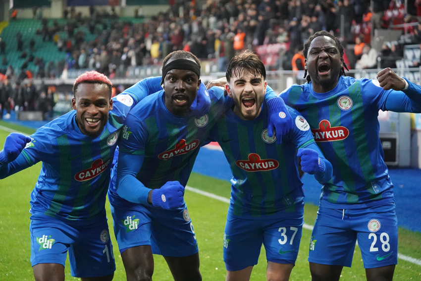 Rizespor Konyaspor maçı fotoğrafları