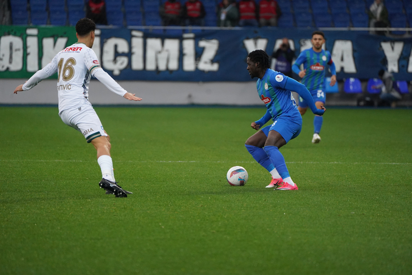 Rizespor Konyaspor maçı fotoğrafları