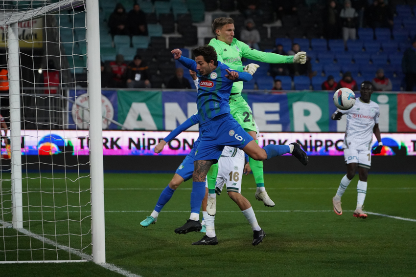 Rizespor Konyaspor maçı fotoğrafları