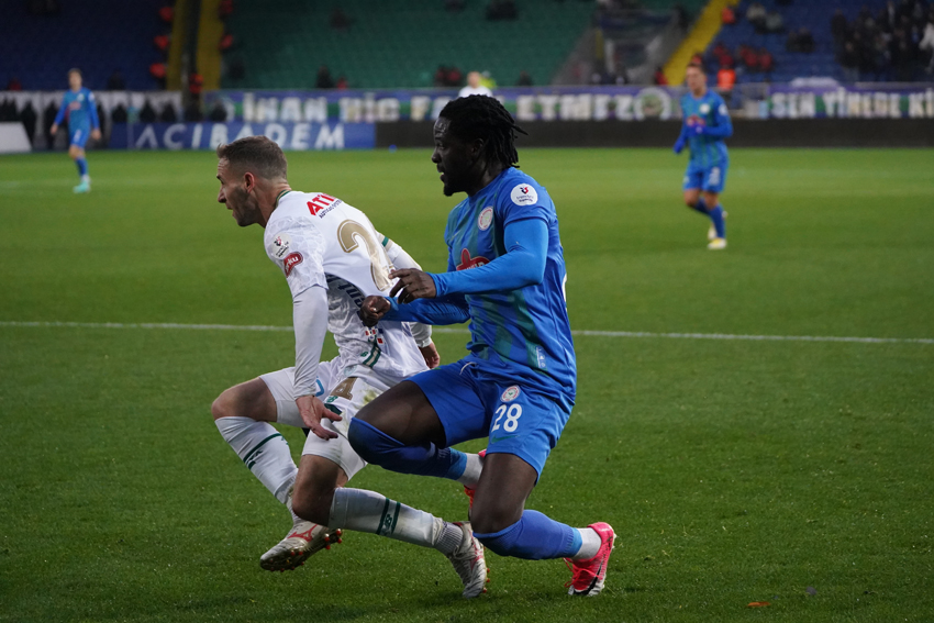 Rizespor Konyaspor maçı fotoğrafları