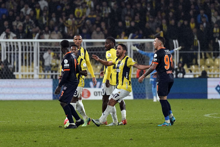 Fenerbahçe - Başakşehir maçı fotoğrafları
