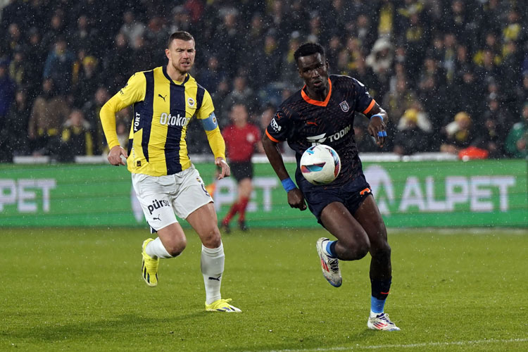 Fenerbahçe - Başakşehir maçı fotoğrafları