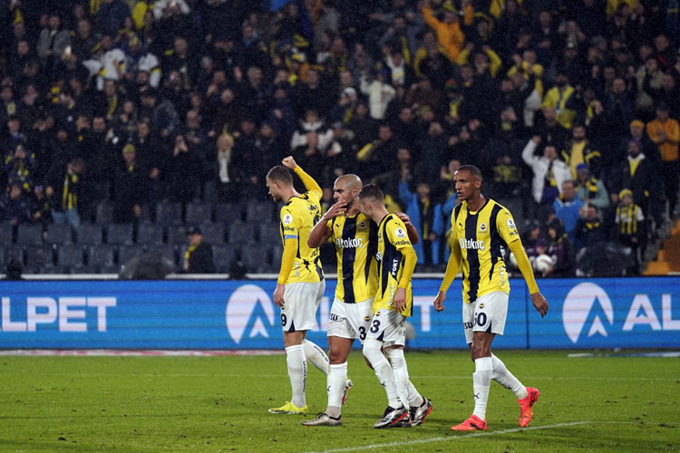 Fenerbahçe - Başakşehir maçı fotoğrafları
