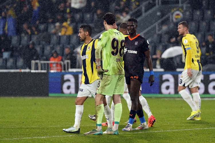 Fenerbahçe - Başakşehir maçı fotoğrafları