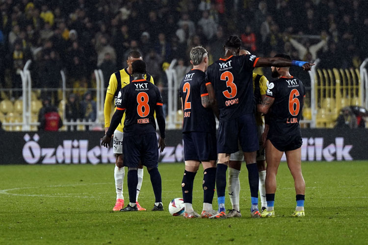 Fenerbahçe - Başakşehir maçı fotoğrafları