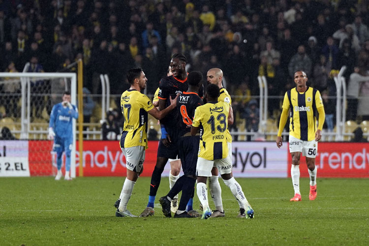 Fenerbahçe - Başakşehir maçı fotoğrafları