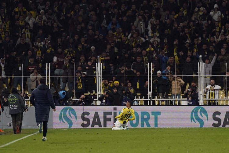 Fenerbahçe - Başakşehir maçı fotoğrafları