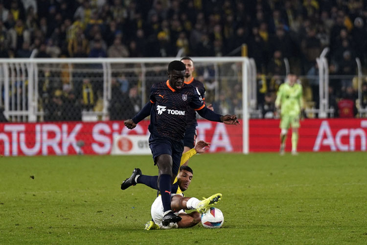 Fenerbahçe - Başakşehir maçı fotoğrafları