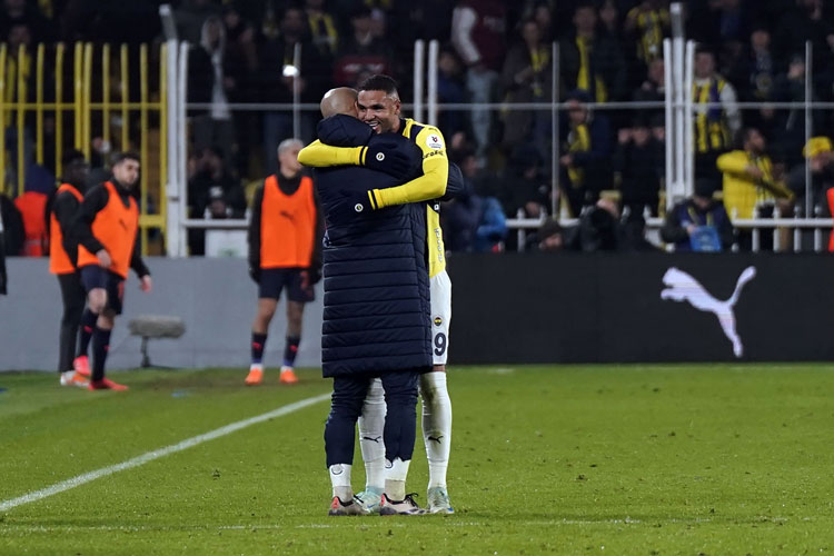 Fenerbahçe - Başakşehir maçı fotoğrafları