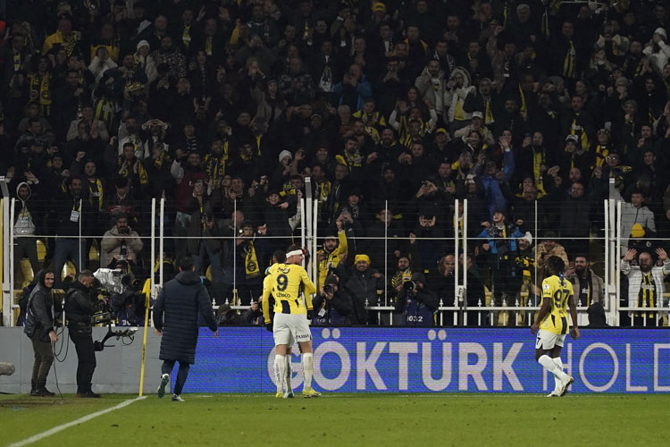 Fenerbahçe - Başakşehir maçı fotoğrafları