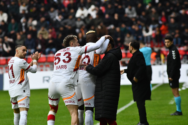 Kayserispor - Galatasaray maçı fotoğrafları