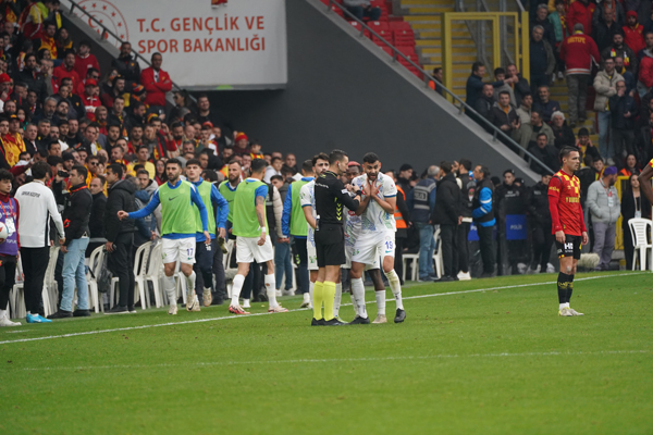 Göztepe - Çaykur Rizespor maçı fotoğrafları