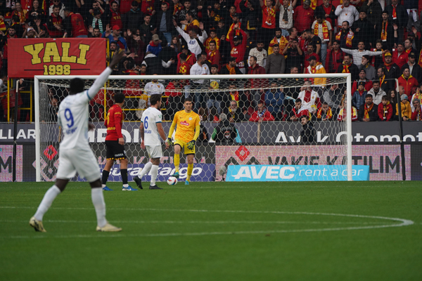 Göztepe - Çaykur Rizespor maçı fotoğrafları