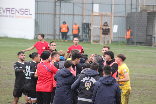 TFF 2. Lig’de maç sonu ortalık karıştı