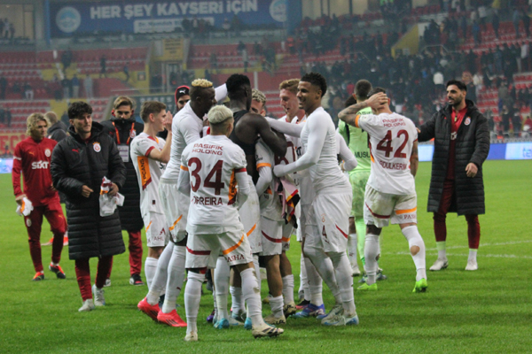 Kayserispor - Galatasaray maçı fotoğrafları