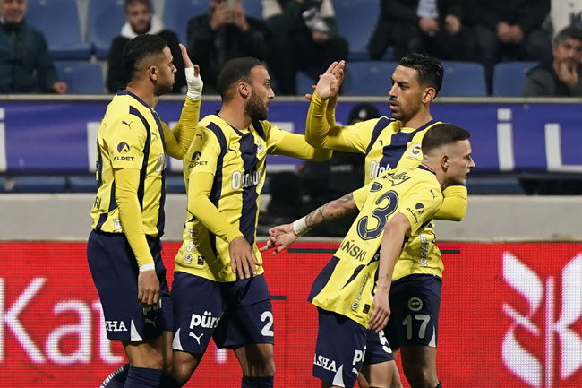 Kasımpaşa - Fenerbahçe maçı fotoğrafları