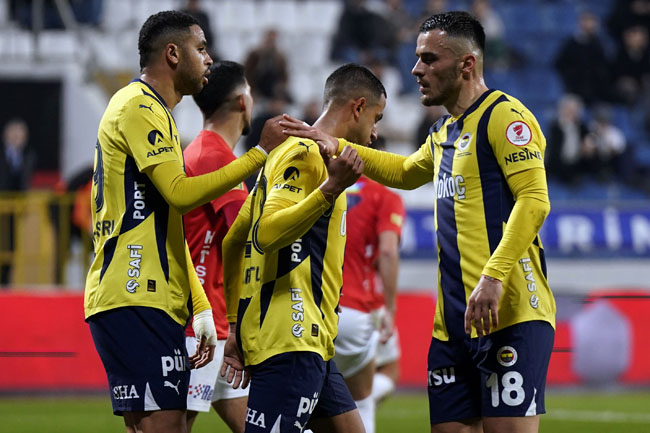 Kasımpaşa - Fenerbahçe maçı fotoğrafları