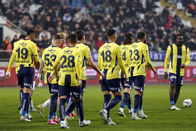 Kasımpaşa - Fenerbahçe maçı fotoğrafları