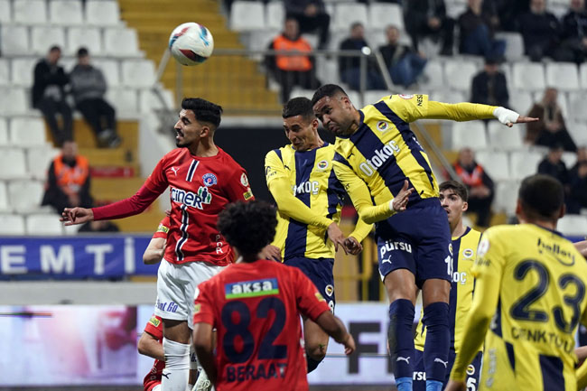 Kasımpaşa - Fenerbahçe maçı fotoğrafları