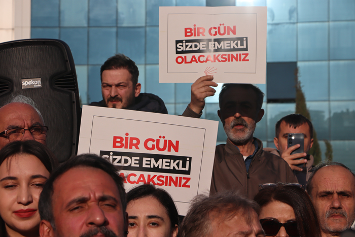 CHP Rize'den Cumhurbaşkanı Erdoğan'a kırmızı kart