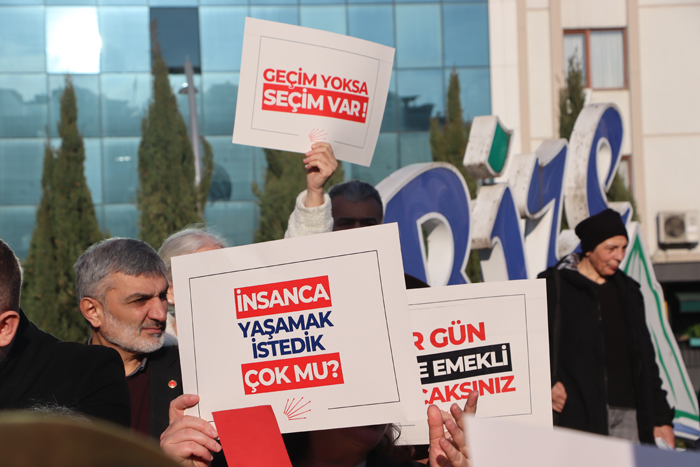 CHP Rize'den Cumhurbaşkanı Erdoğan'a kırmızı kart