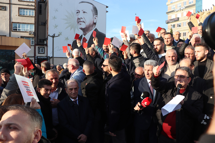 CHP Rize'den Cumhurbaşkanı Erdoğan'a kırmızı kart