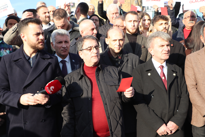 CHP Rize'den Cumhurbaşkanı Erdoğan'a kırmızı kart
