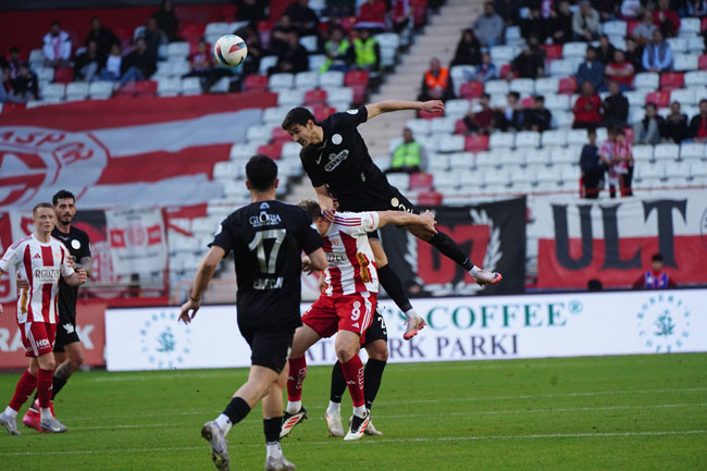 Antalyaspor Çaykur Rizespor maçı fotoğraf galerisi