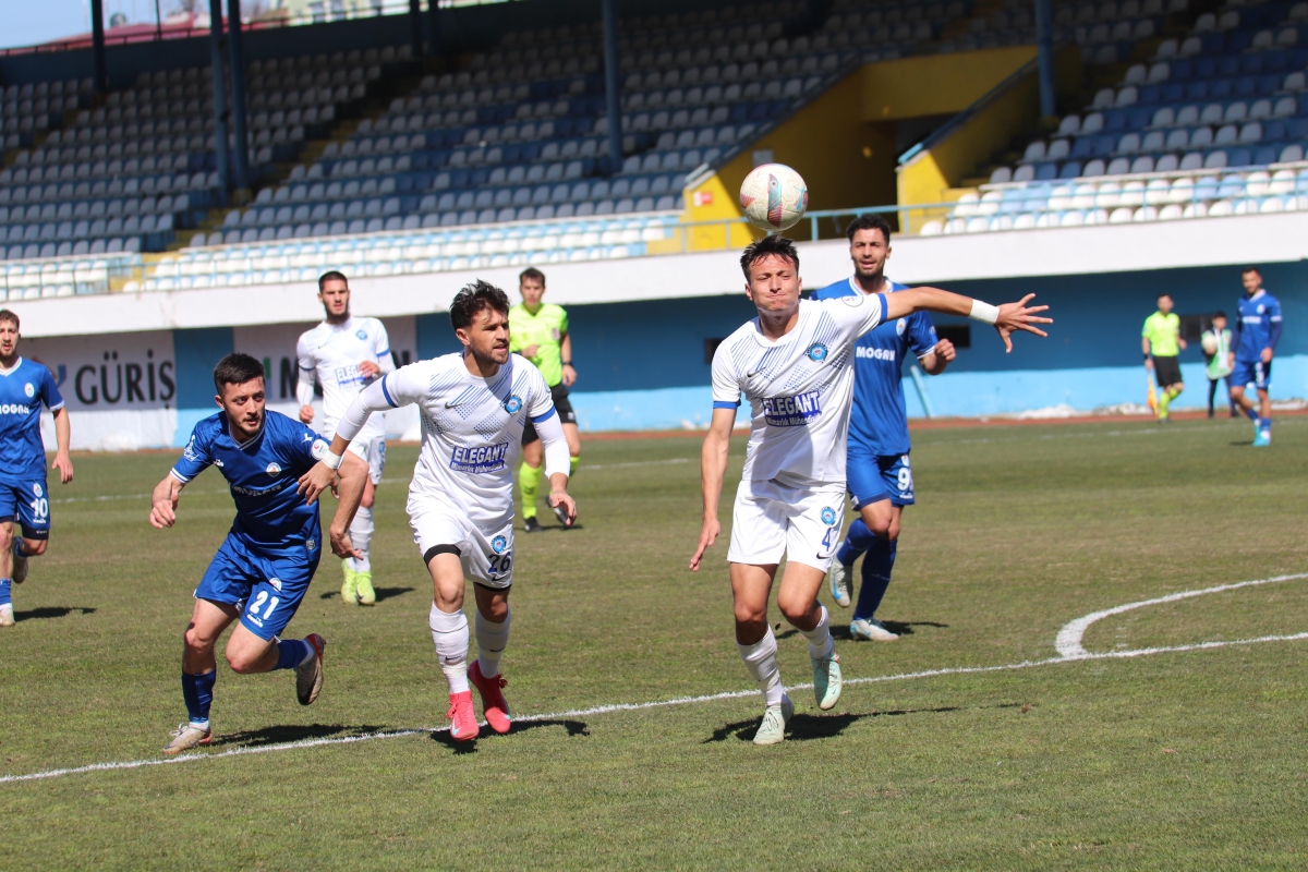 Pazarspor - Alanya 1221 FSK maçı fotoğraf galerisi