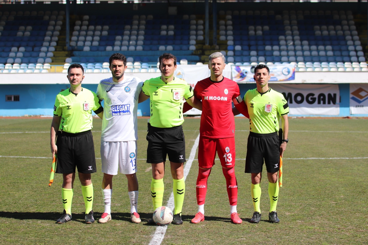 Pazarspor - Alanya 1221 FSK maçı fotoğraf galerisi