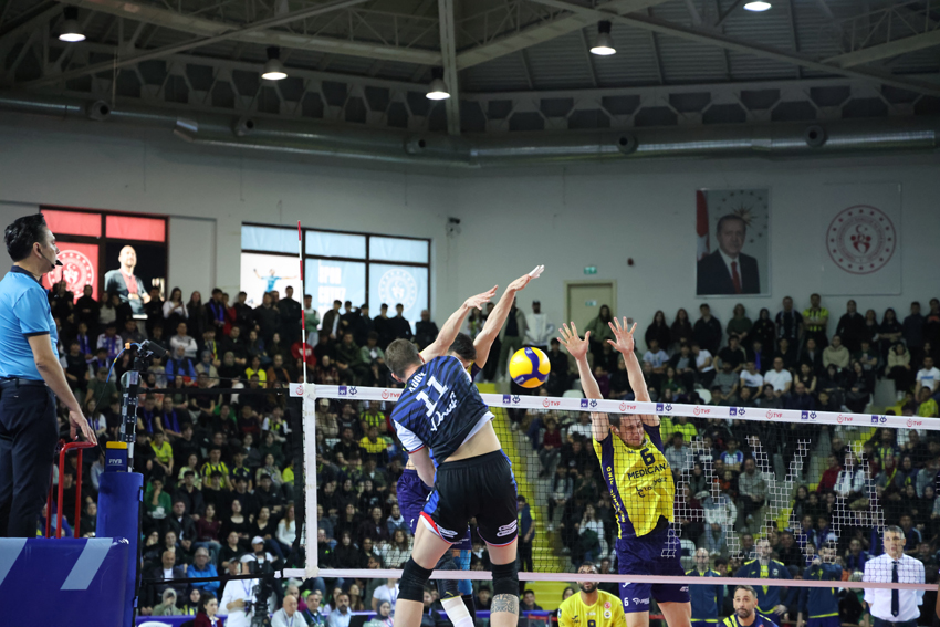Fenerbahçe - Halkbank voleybol maçı fotoğraflar