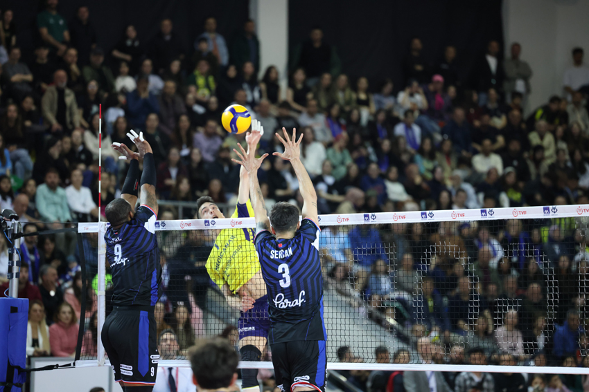 Fenerbahçe - Halkbank voleybol maçı fotoğraflar