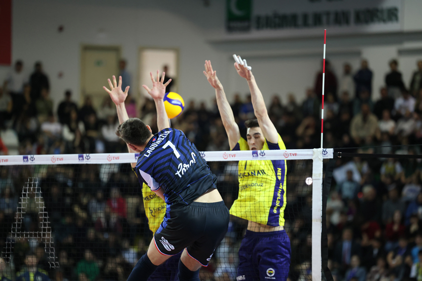 Fenerbahçe - Halkbank voleybol maçı fotoğraflar