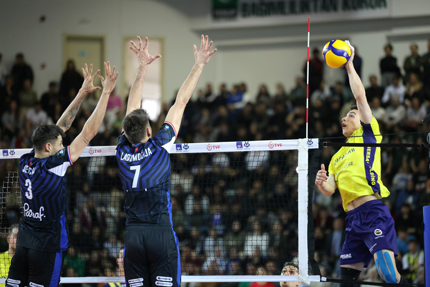 Fenerbahçe - Halkbank voleybol maçı fotoğraflar