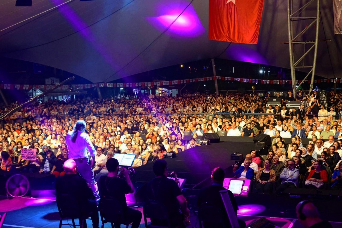 Volkan Konak konser fotoğrafları