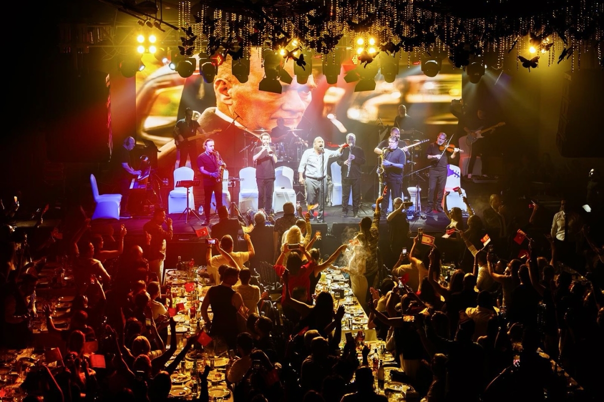 Volkan Konak konser fotoğrafları