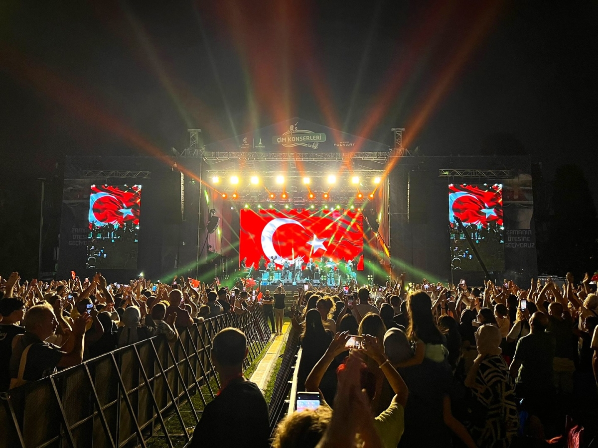 Volkan Konak konser fotoğrafları
