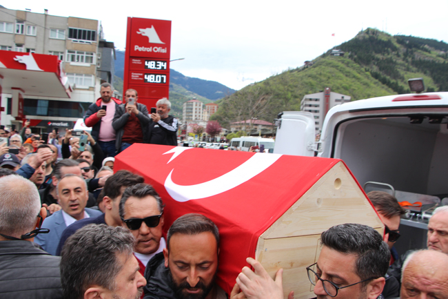 Volkan Konak'ın son yolculuğuna uğurlandı