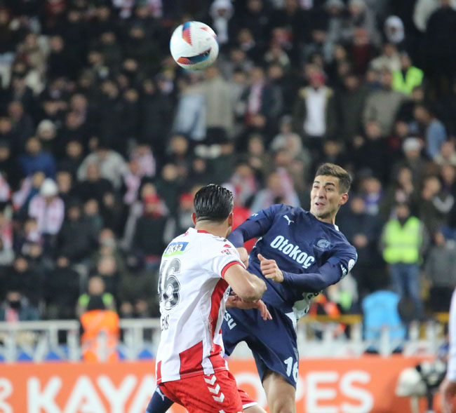 Sivasspor - Fenerbahçe maçı fotoğrafları