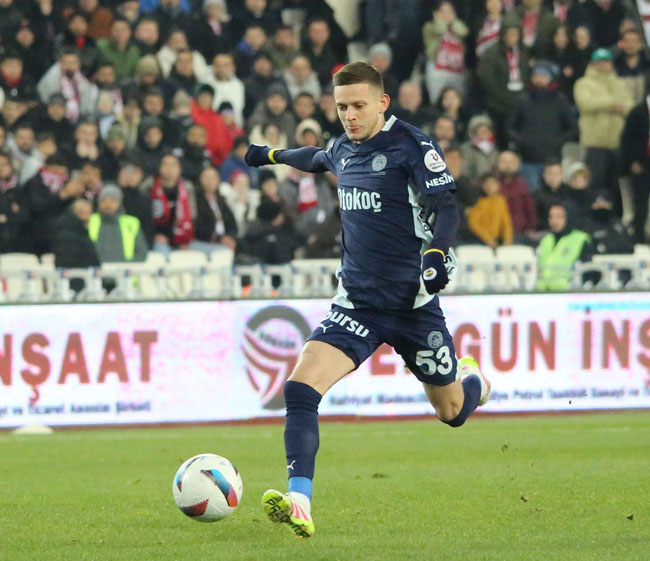Sivasspor - Fenerbahçe maçı fotoğrafları