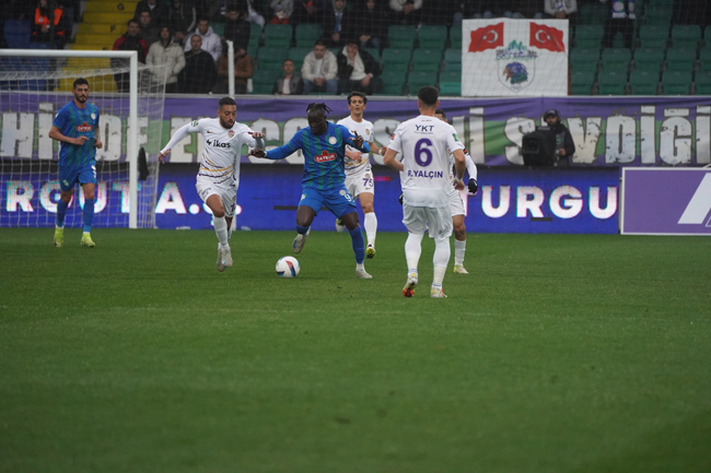 Çaykur Rizespor - Eyüpspor maçı fotoğrafları