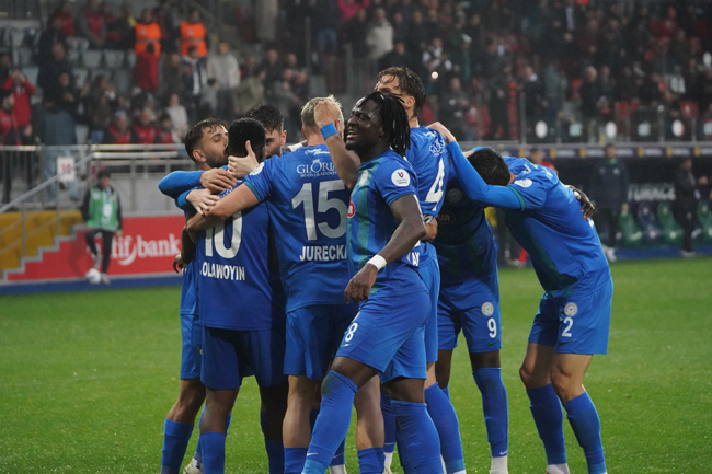 Çaykur Rizespor - Eyüpspor maçı fotoğrafları